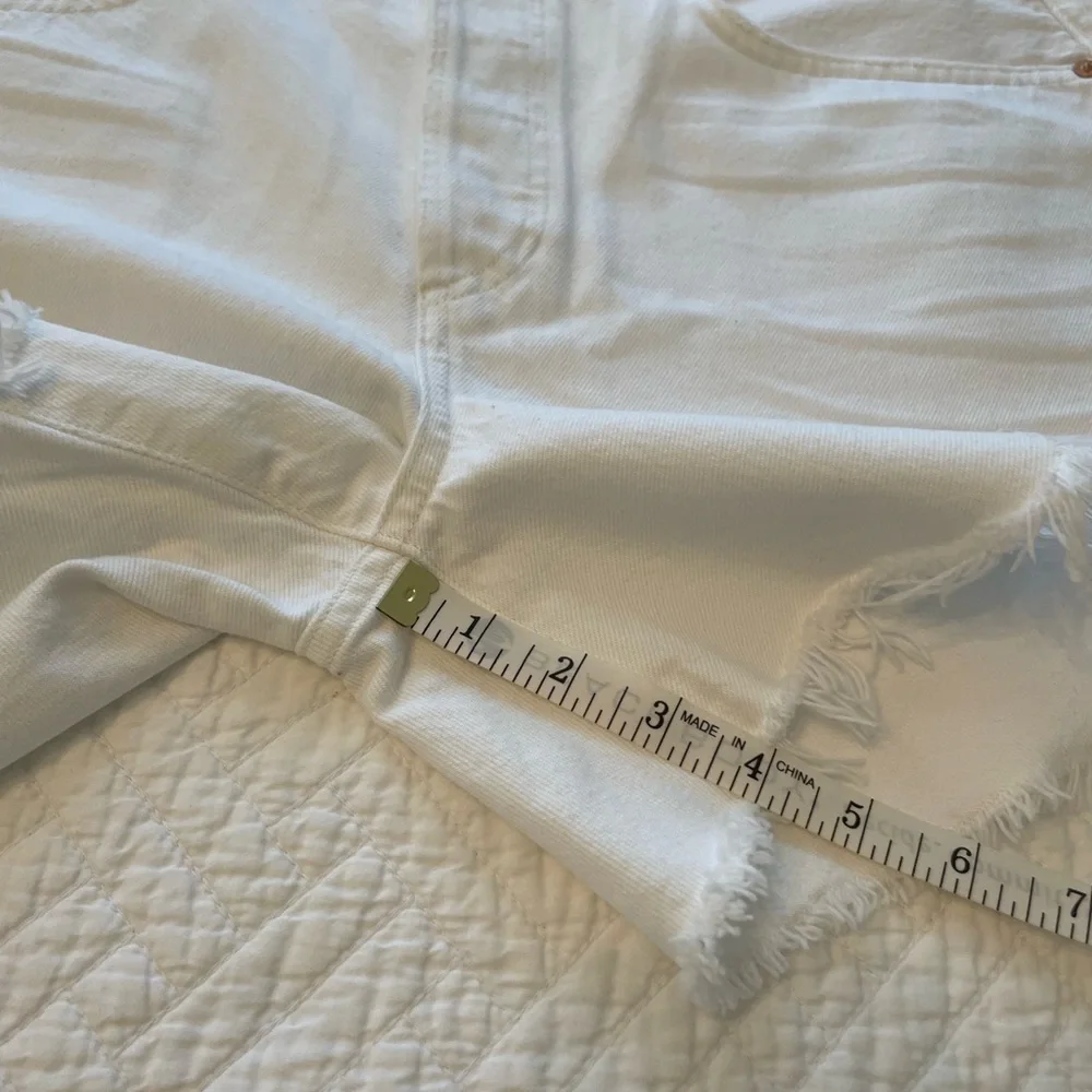 Citizens Of Humanity // Annabelle Long // White // Distressed Denim Shorts